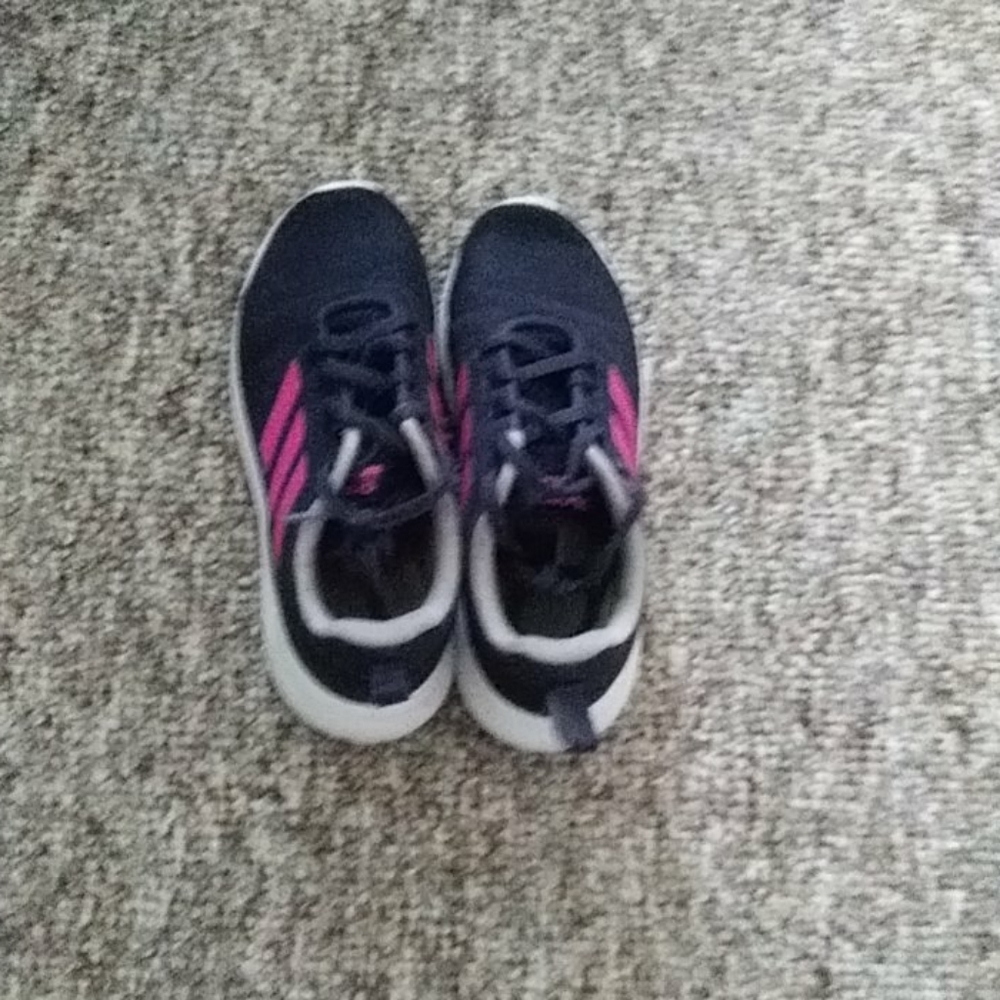 Children's sneakers